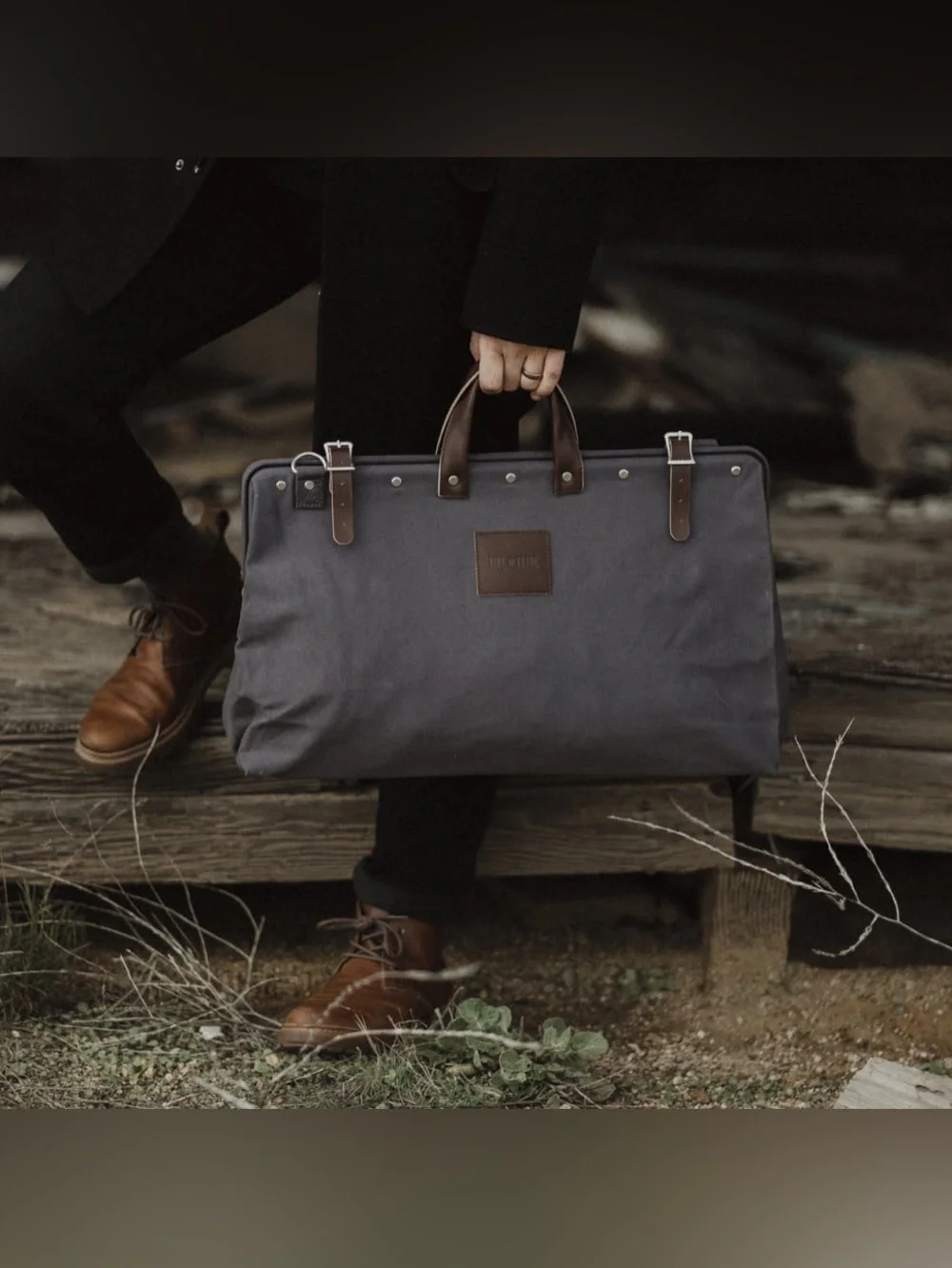 NWOT LINE OF TRADE Canvas Weekender Bag Grey and Brown Leather Large
